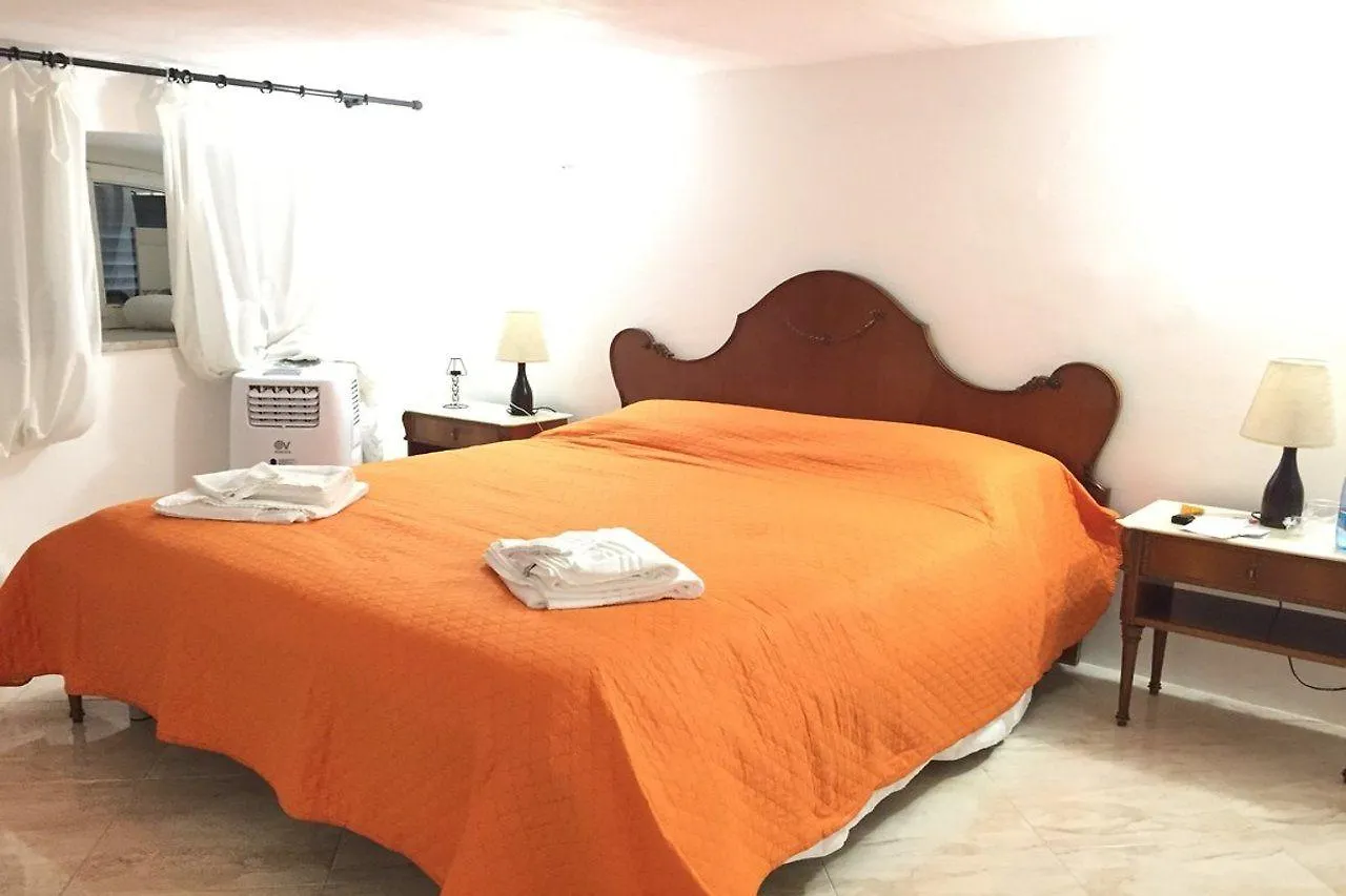 Yudina B&B Palermo 3*,  Italien